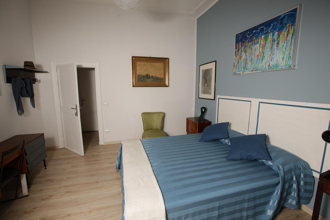 B&B Laurus Colosseo ローマ エクステリア 写真