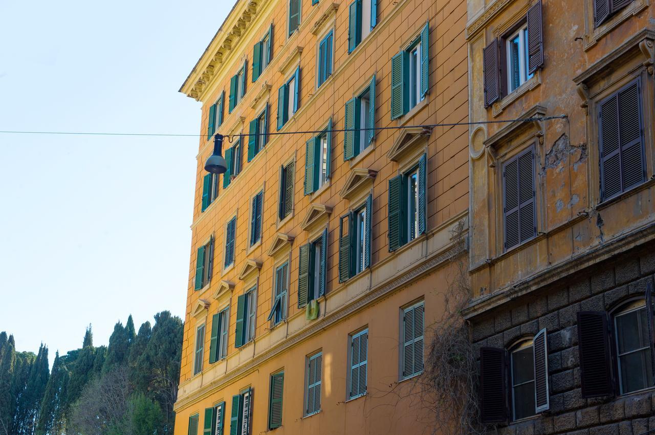 B&B Laurus Colosseo ローマ エクステリア 写真